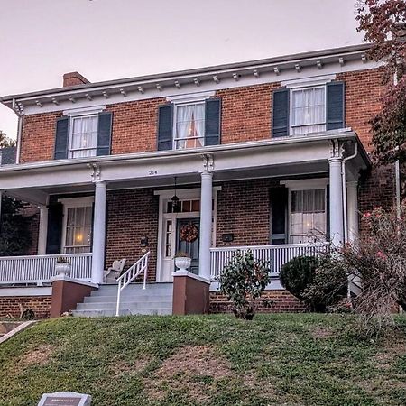 Downtown Historic Home, Easy Walk From State Street 布里斯托尔 外观 照片