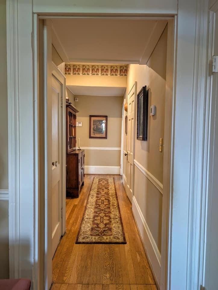 Downtown Historic Home, Easy Walk From State Street 布里斯托尔 外观 照片