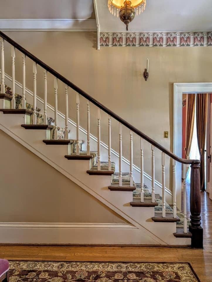 Downtown Historic Home, Easy Walk From State Street 布里斯托尔 外观 照片