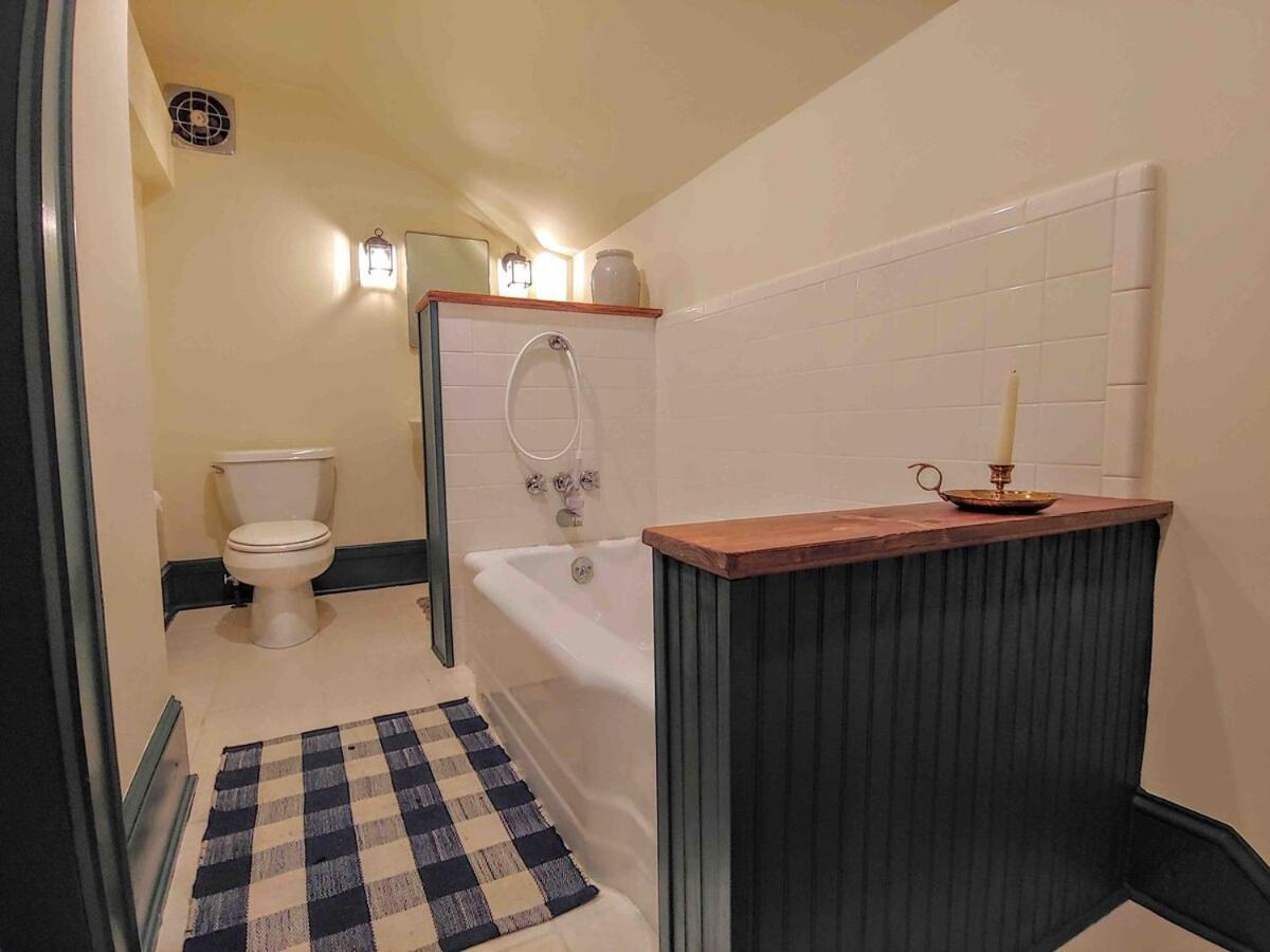 Downtown Historic Home, Easy Walk From State Street 布里斯托尔 外观 照片